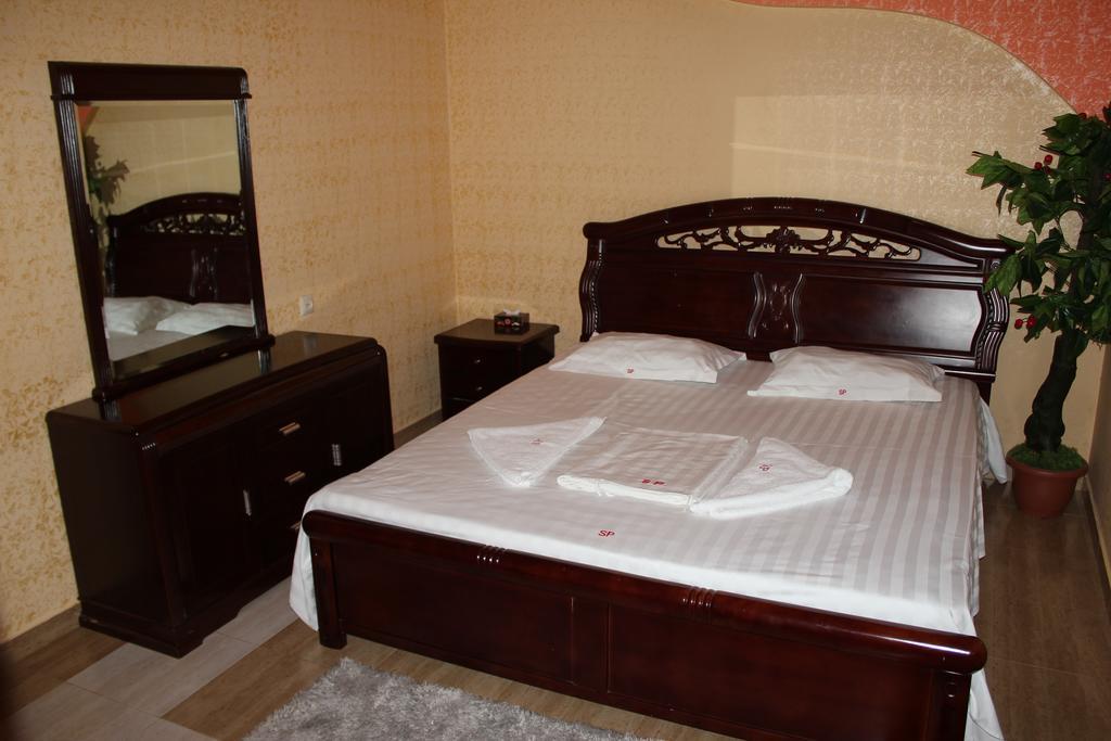 יירבאן Sochi Plaza Hotel חדר תמונה
