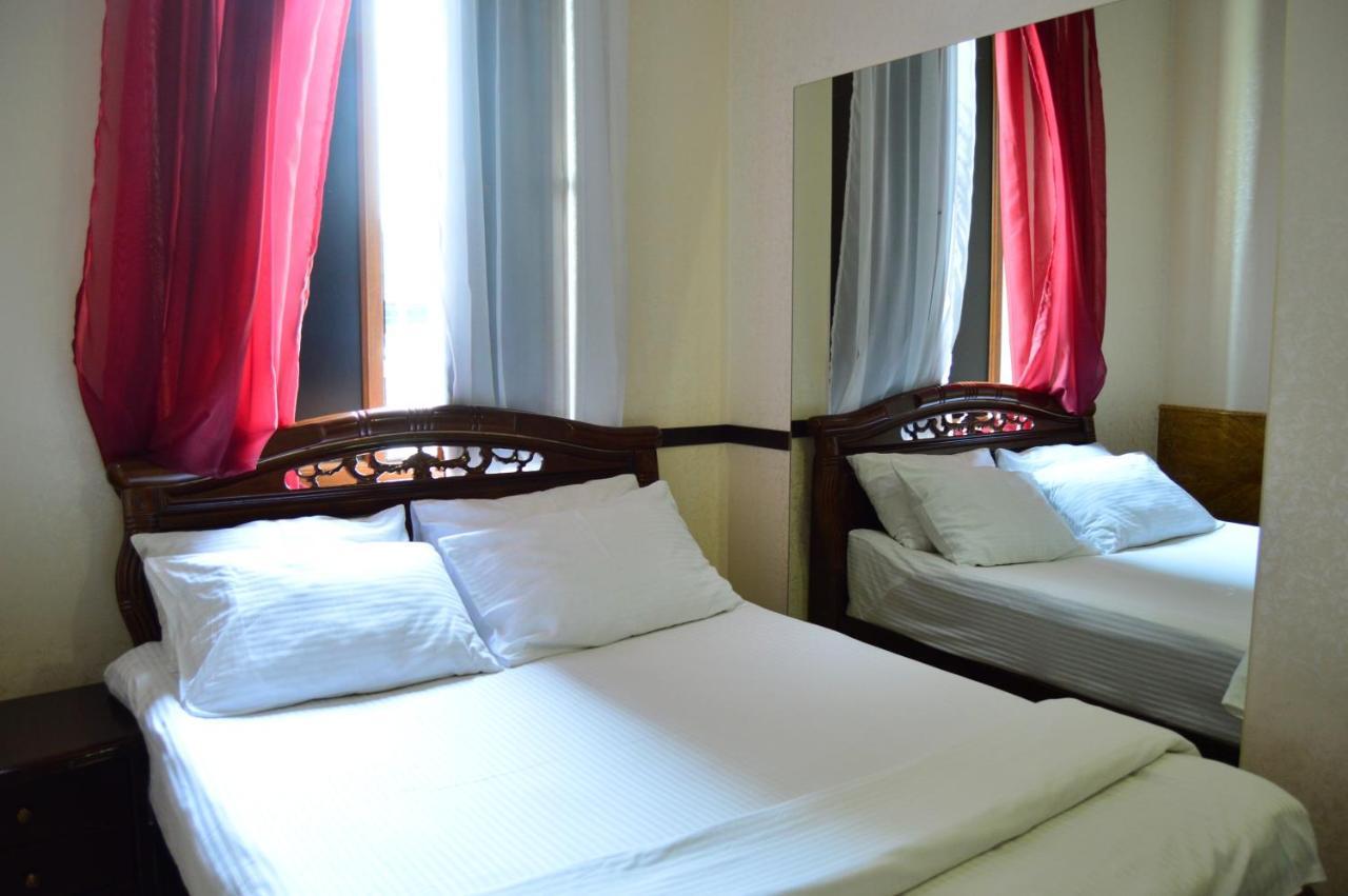 יירבאן Sochi Plaza Hotel מראה חיצוני תמונה